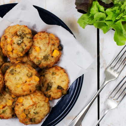 Croquetas de arroz, arvejas y choclo